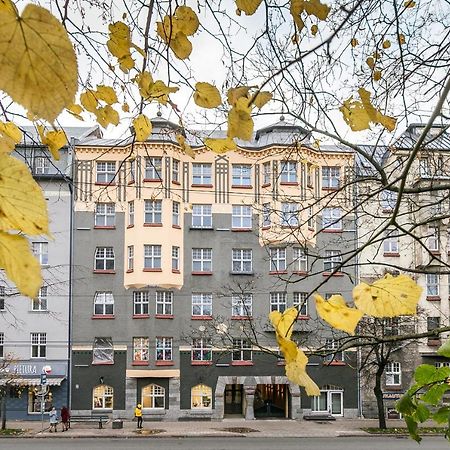 Cozy Flat. Art Nouveau Building, Near The City Center Riga Exterior photo