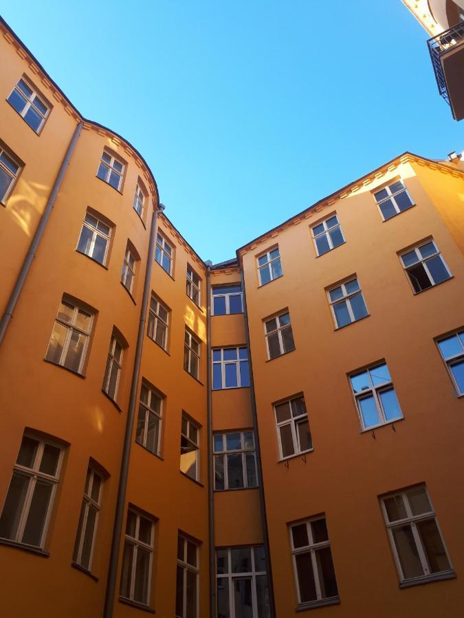 Cozy Flat. Art Nouveau Building, Near The City Center Riga Exterior photo