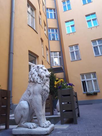 Cozy Flat. Art Nouveau Building, Near The City Center Riga Exterior photo
